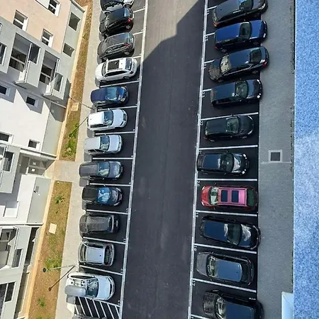 شقة Apartman Lux