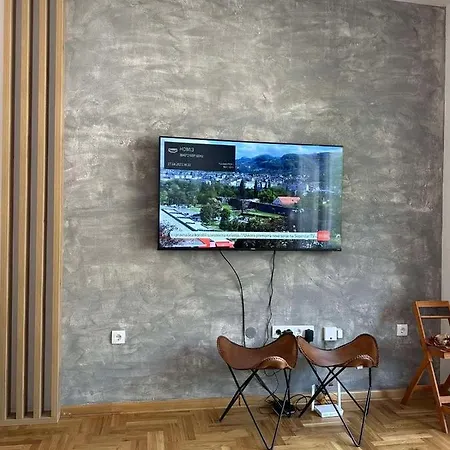 Apartman Lux شقة *